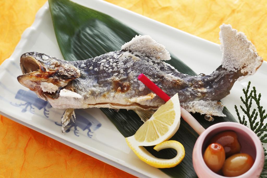Okada Ryokan Warakutei Takajama Kültér fotó