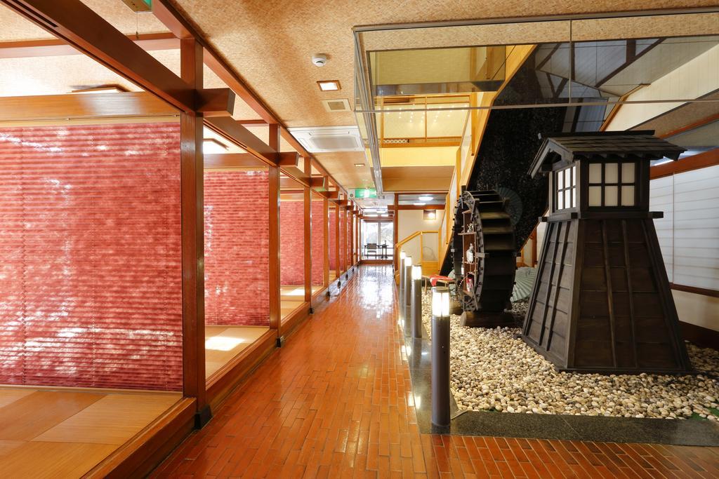 Okada Ryokan Warakutei Takajama Kültér fotó