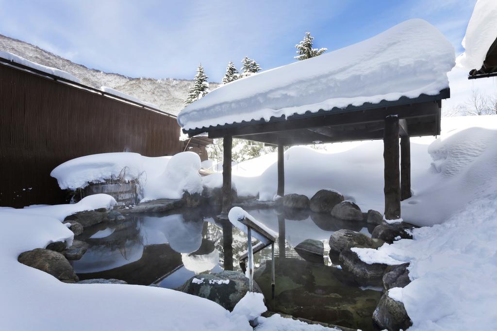 Okada Ryokan Warakutei Takajama Kültér fotó