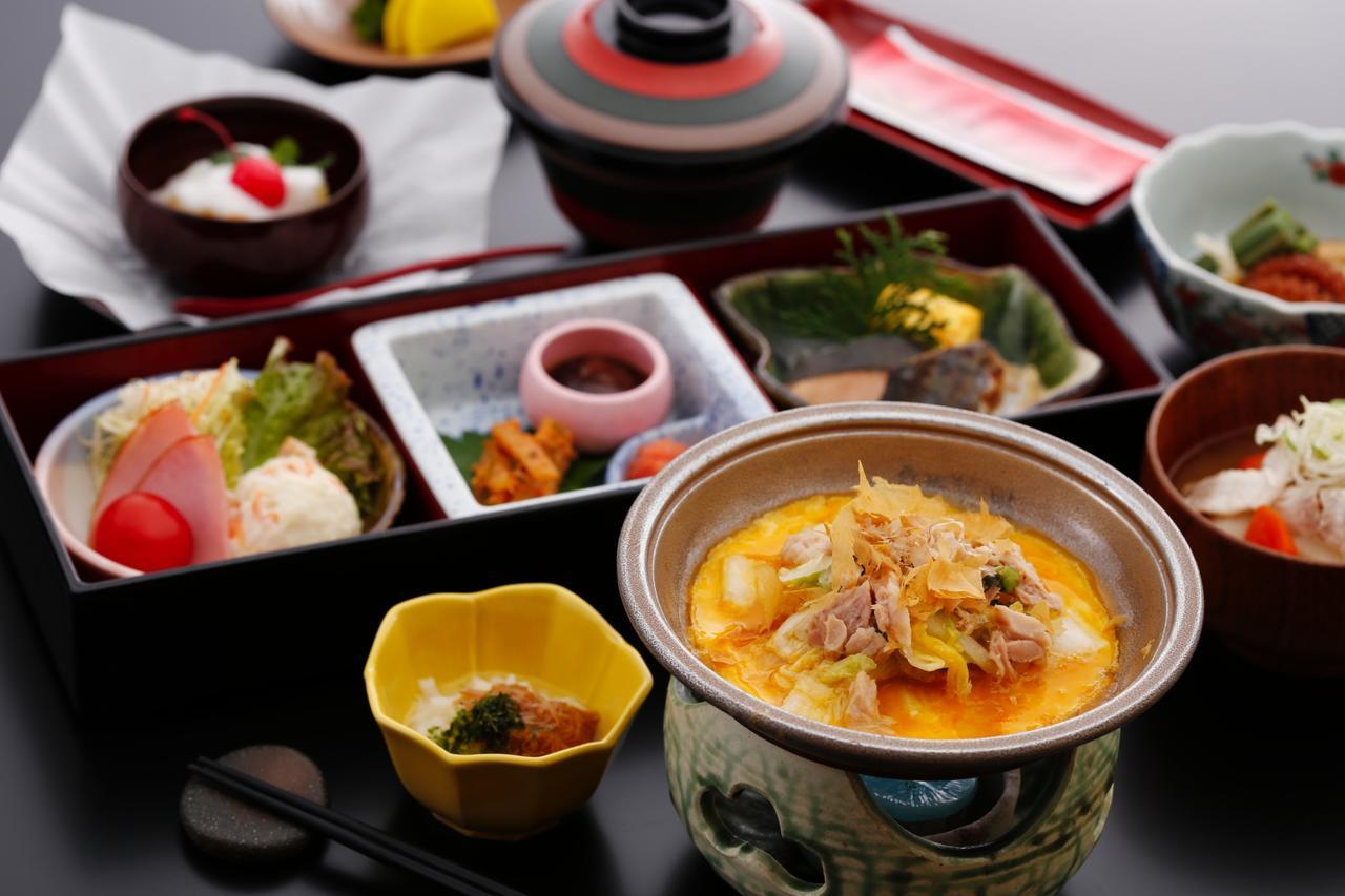 Okada Ryokan Warakutei Takajama Kültér fotó