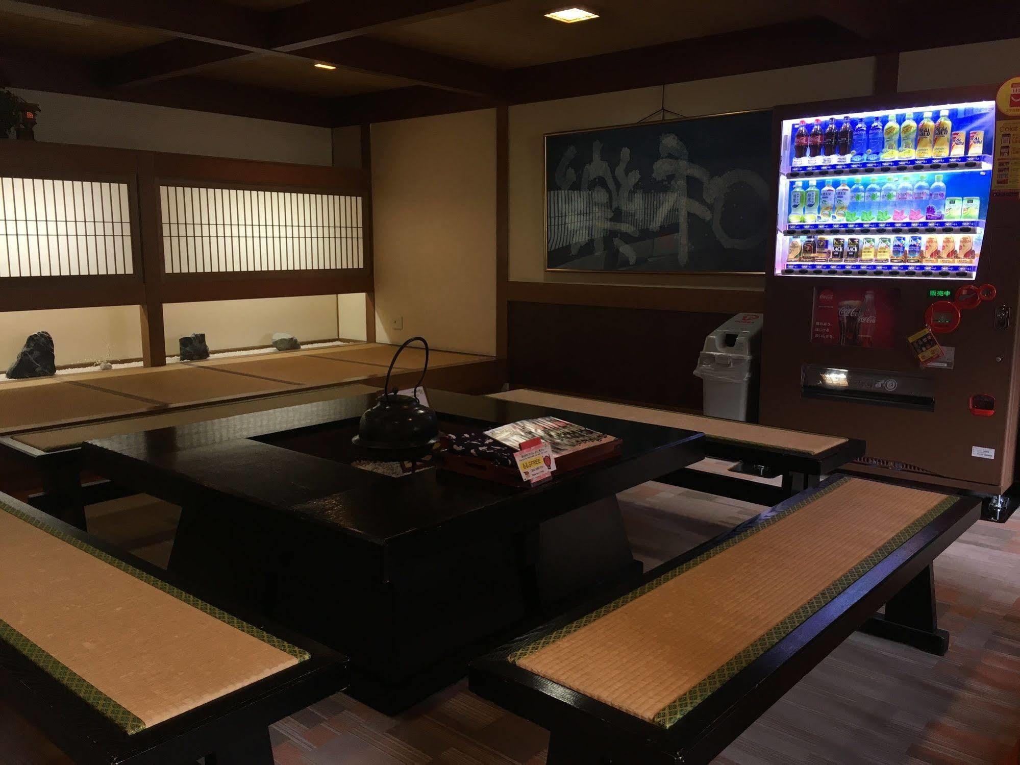 Okada Ryokan Warakutei Takajama Kültér fotó