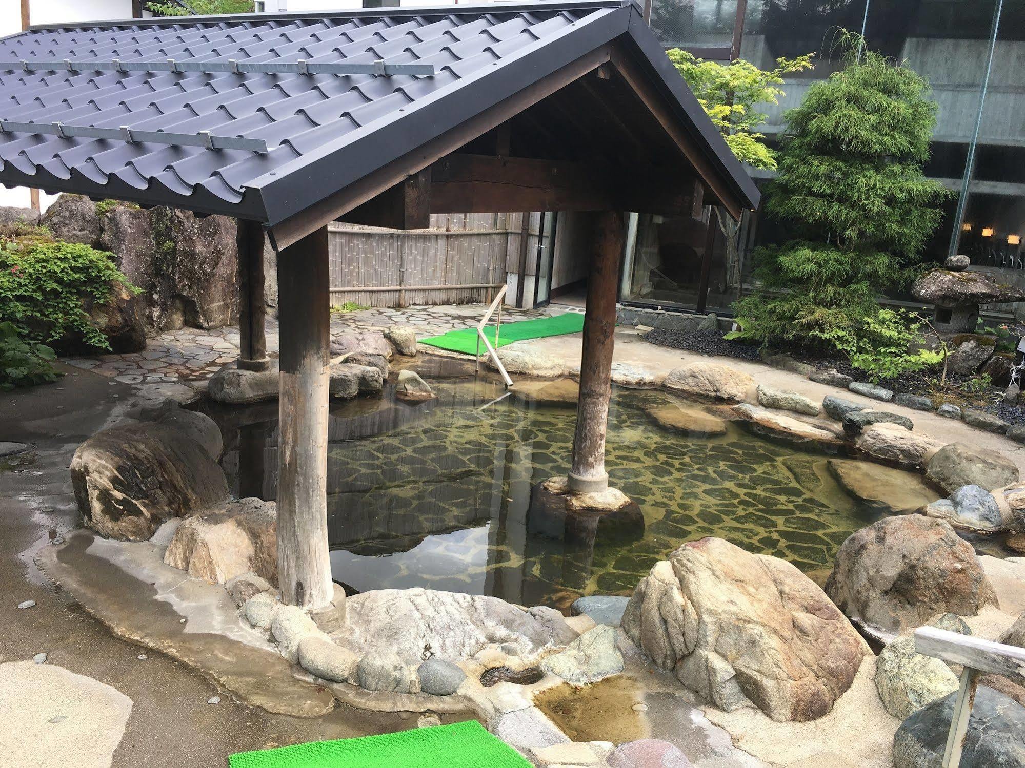 Okada Ryokan Warakutei Takajama Kültér fotó