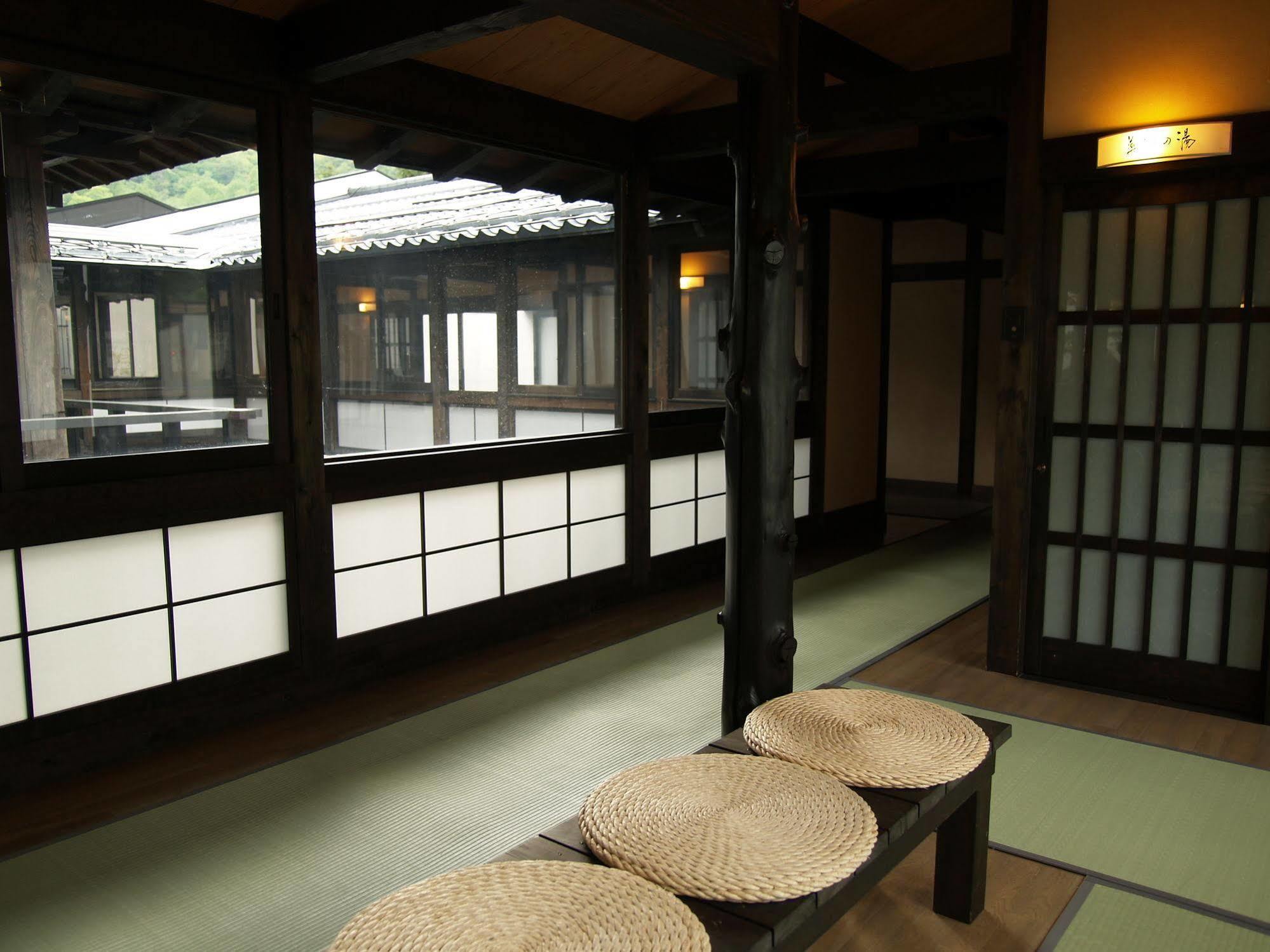Okada Ryokan Warakutei Takajama Kültér fotó