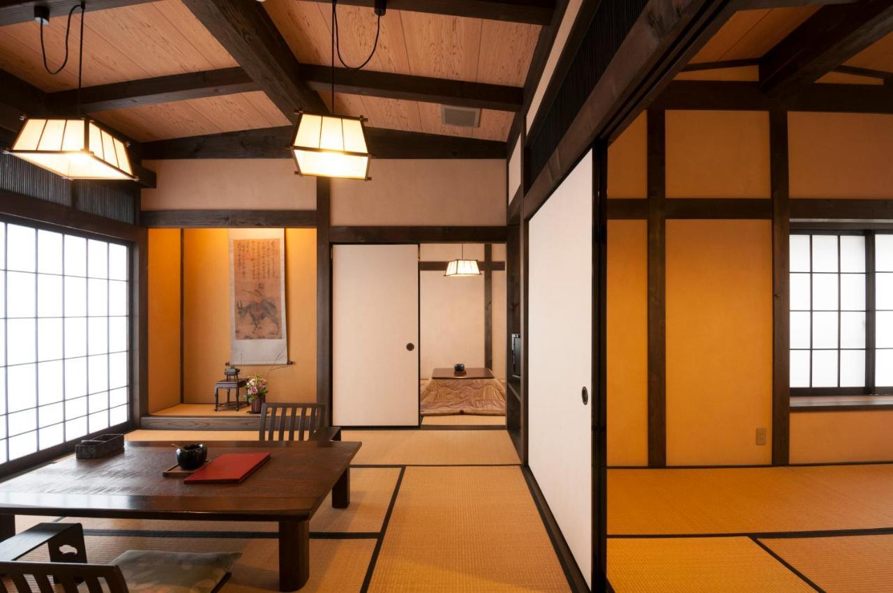 Okada Ryokan Warakutei Takajama Kültér fotó