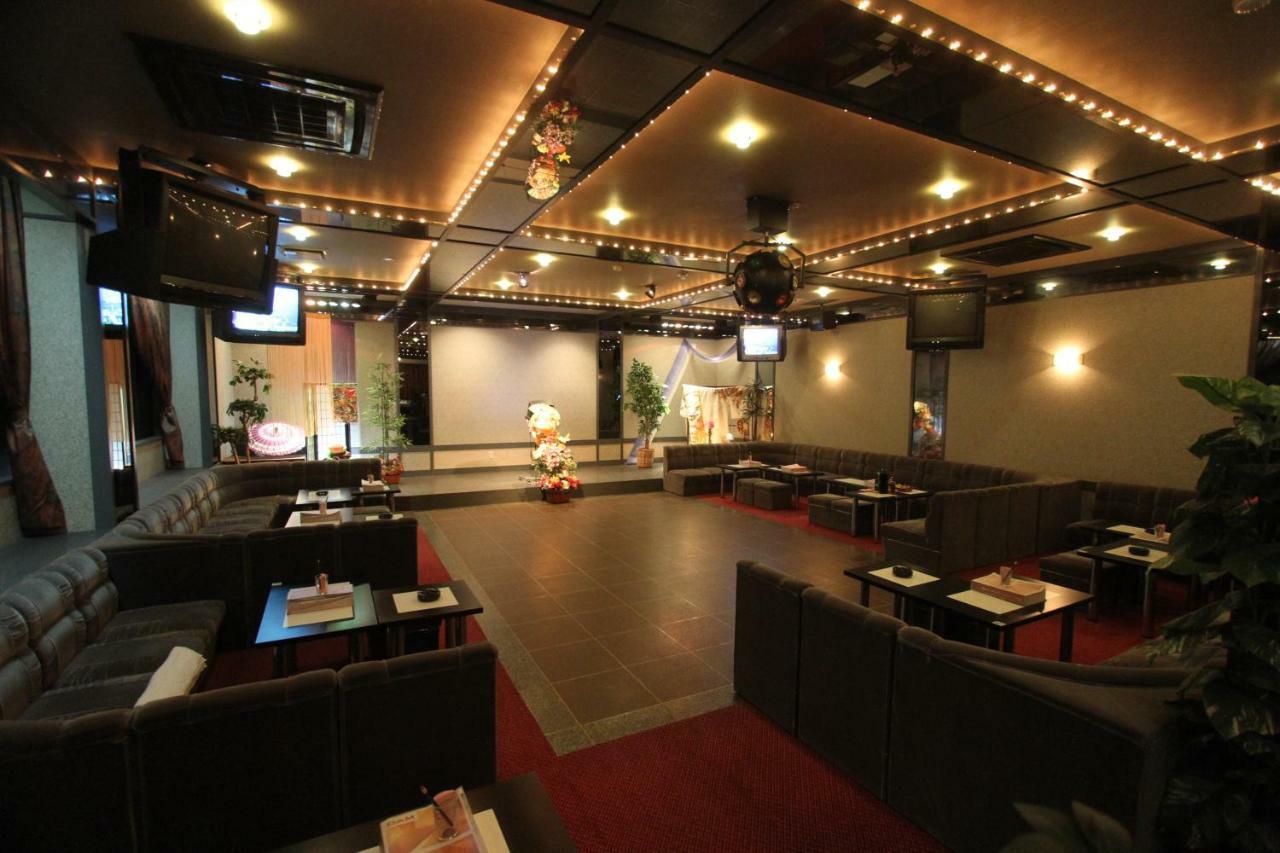 Okada Ryokan Warakutei Takajama Kültér fotó